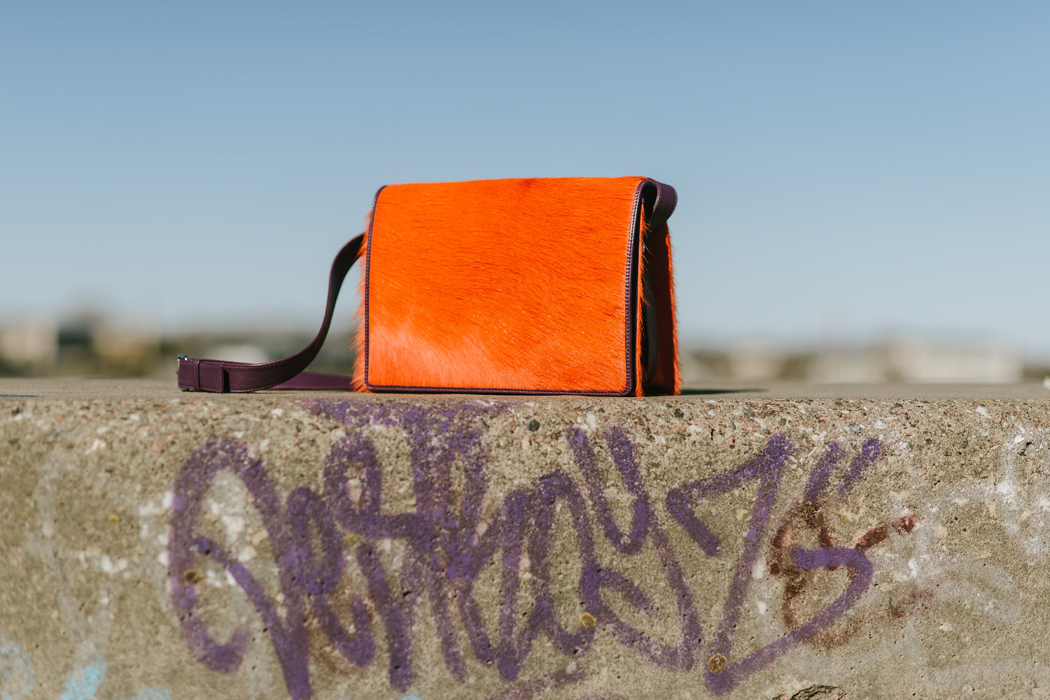 Orange leather bag by Stella Soomlais photo Tõnu Tunnel