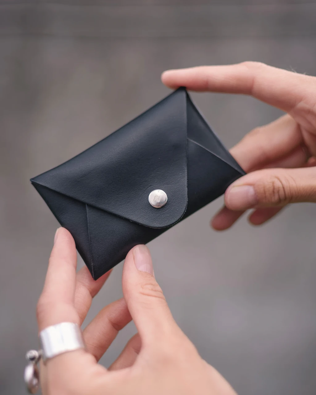 Business card holder