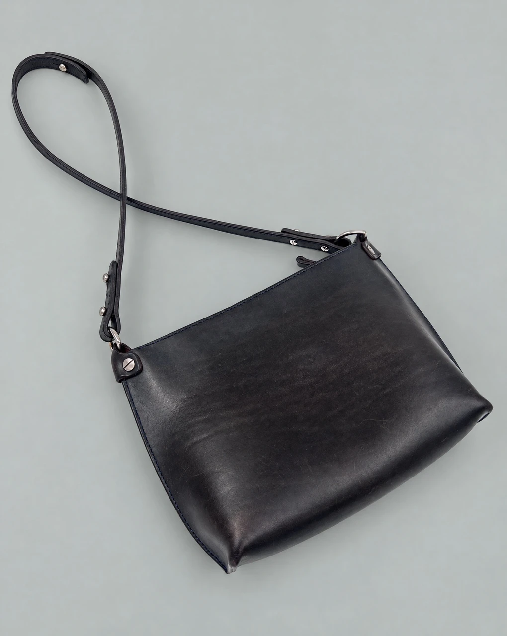 Escape Essentials Black – pre-loved
