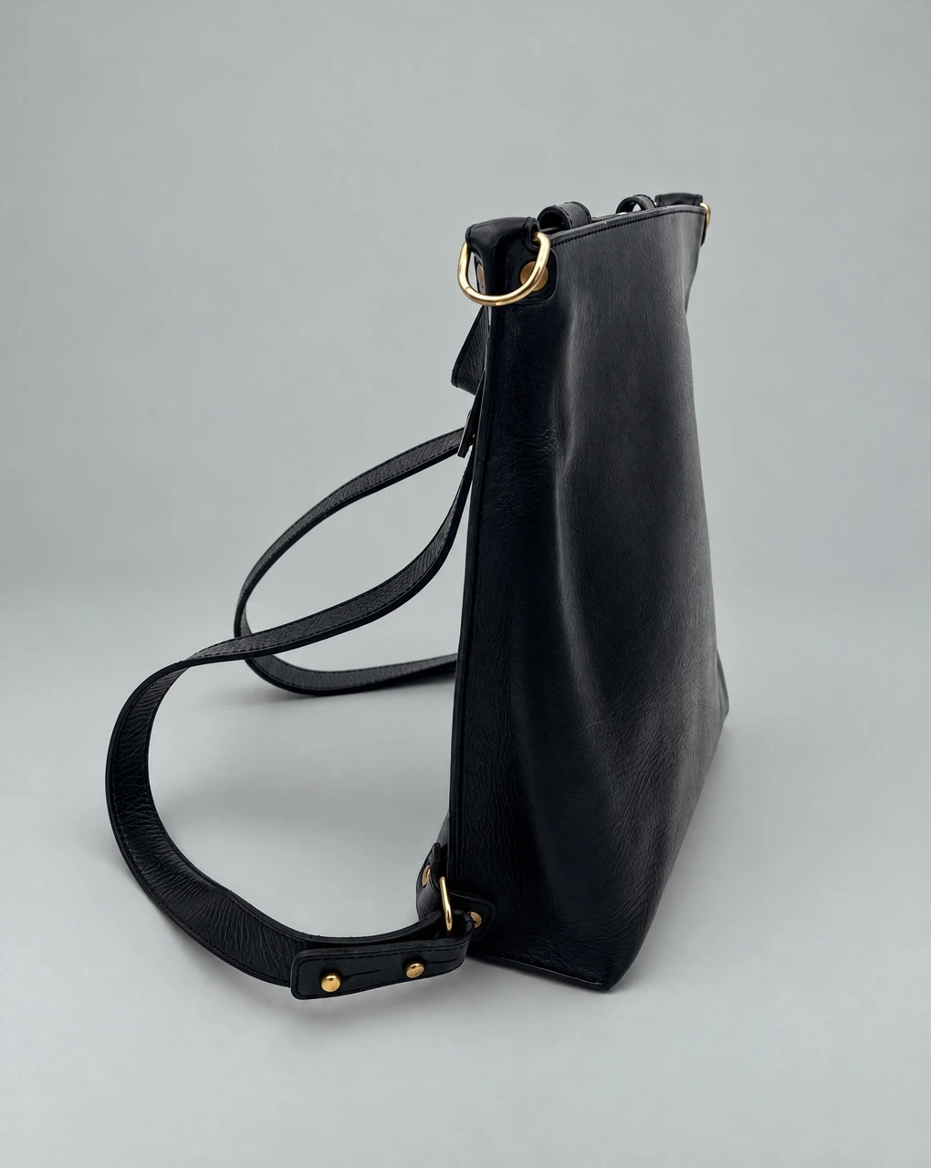 Go to the Library Small Black – pre-loved