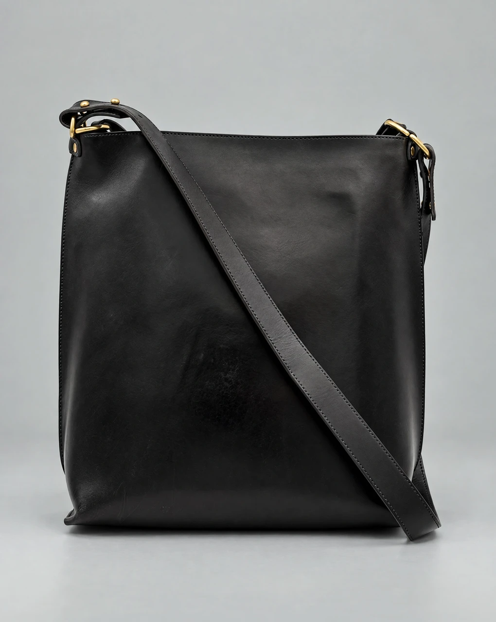 Tumesinine Ready to Work Hard – preloved