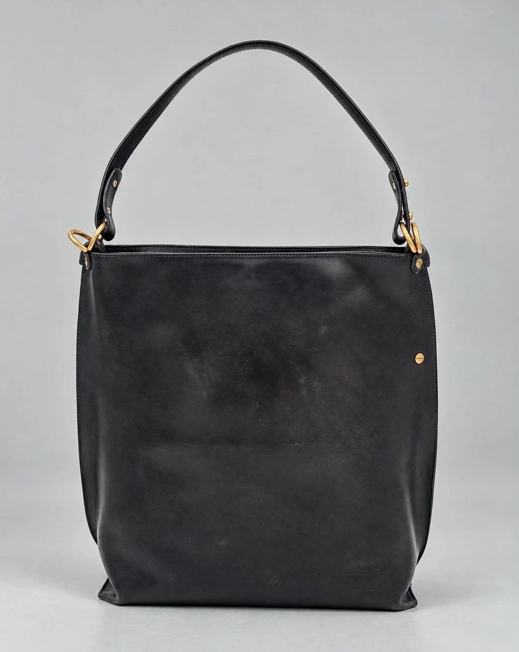 Tumesinine Ready to Work Hard – preloved