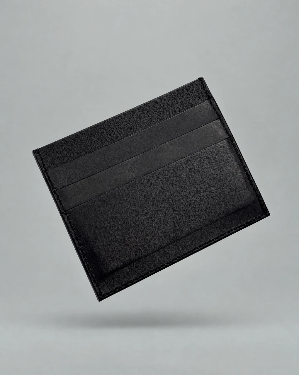 Slim Spender, black with red zip
