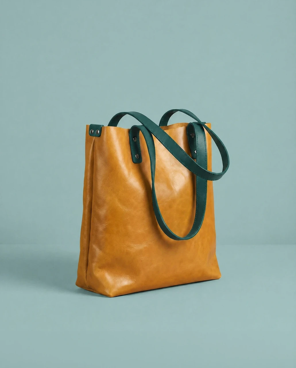 Giallo Tote