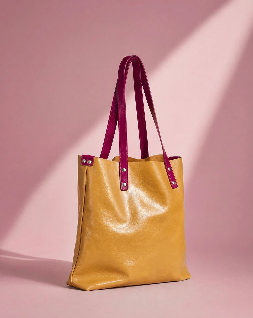 Giallo Tote