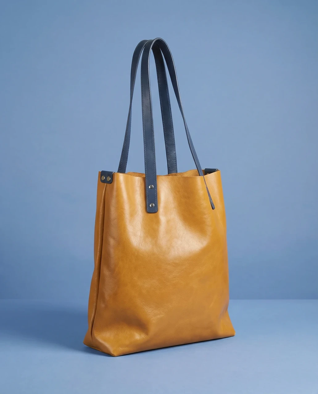 Giallo Tote
